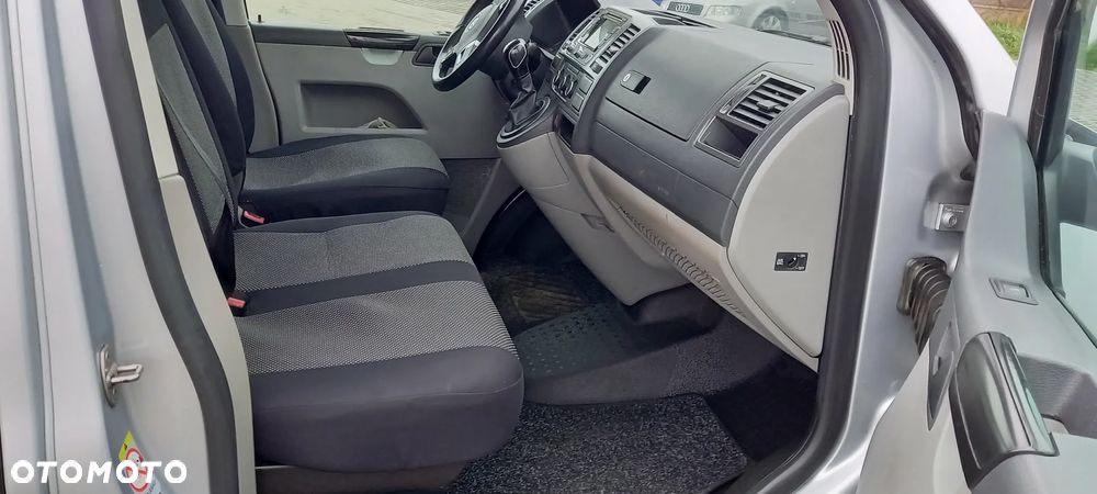 Volkswagen Transporter T5 - 19