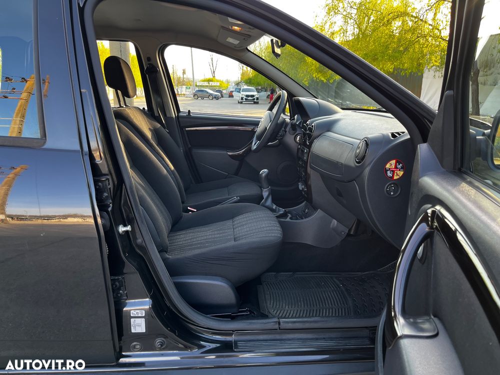 Dacia Duster 1.6 16V 105 4x2 Laureate - 13