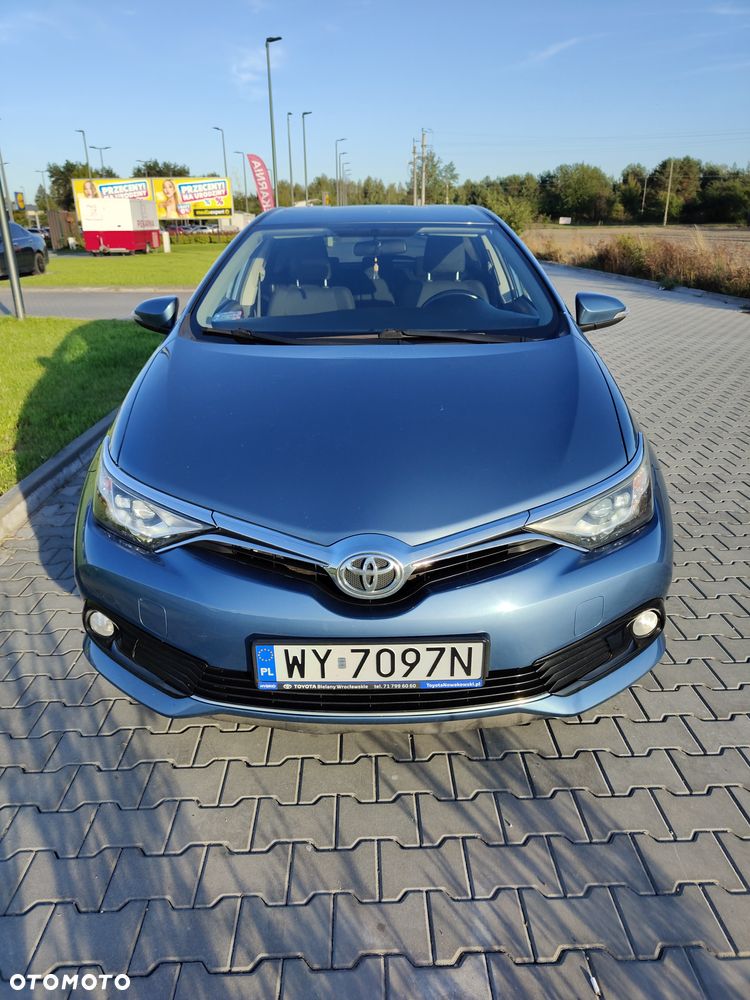 Toyota Auris 1.6 Prestige - 1
