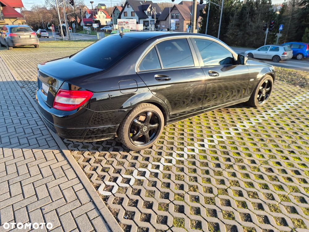 Mercedes-Benz Klasa C 200 CDI DPF BlueEFFICIENCY - 3