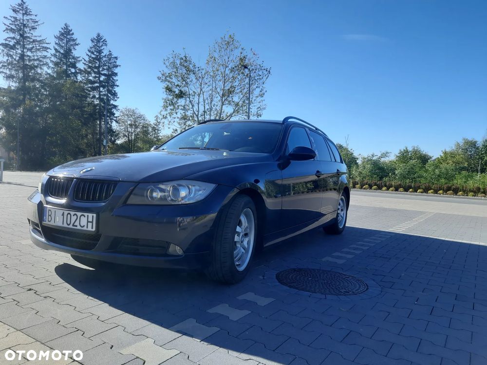 BMW Seria 3 320i - 1