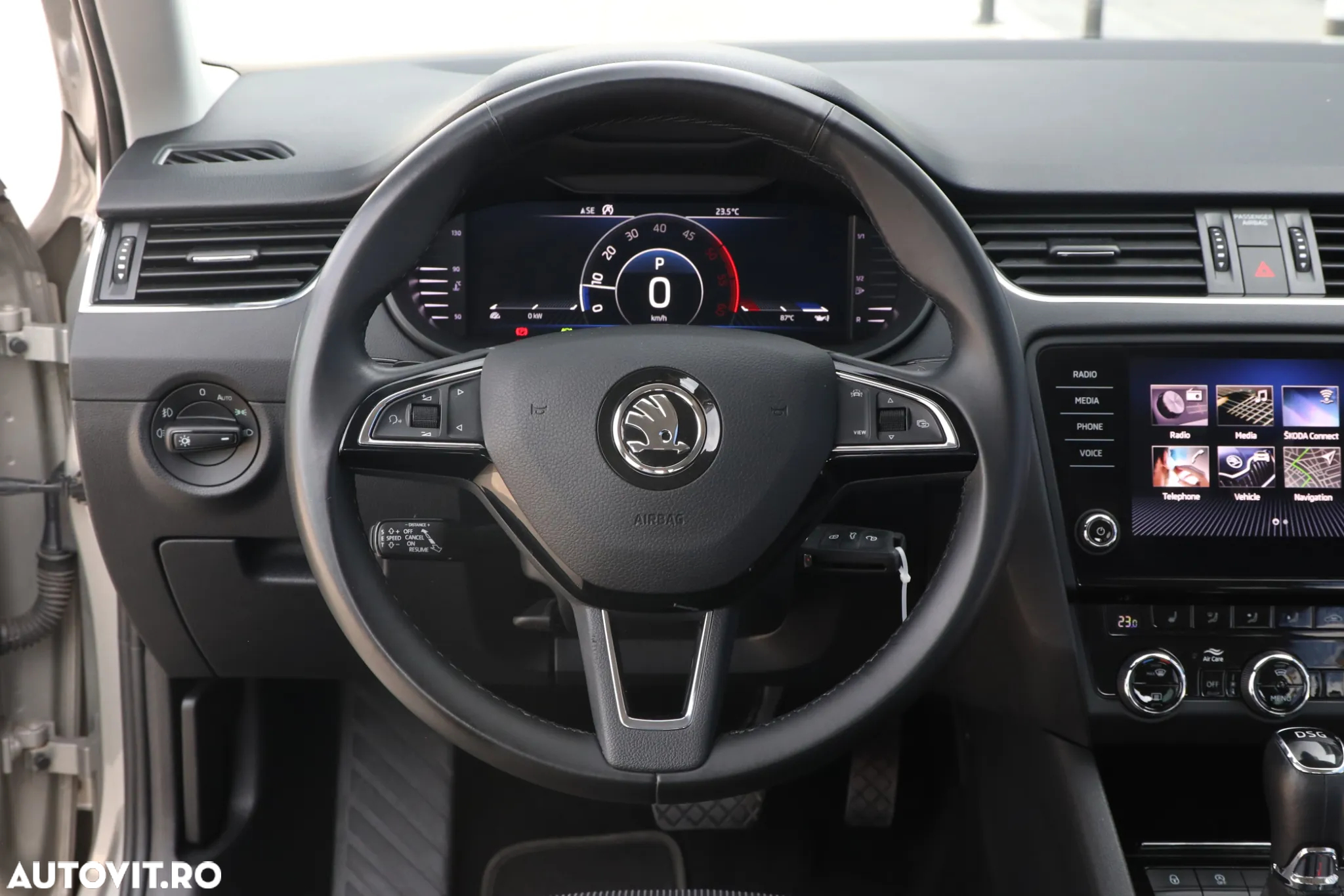 Skoda Octavia Combi Diesel 1.6 TDI DSG Style - 25