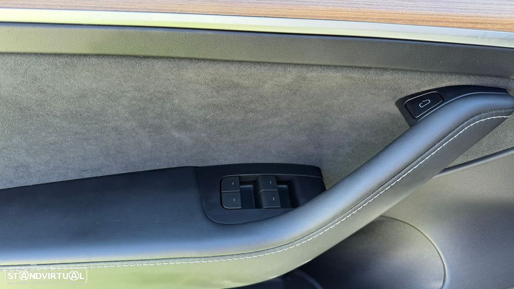 Tesla Model 3 Long Range Tração Integral - 44