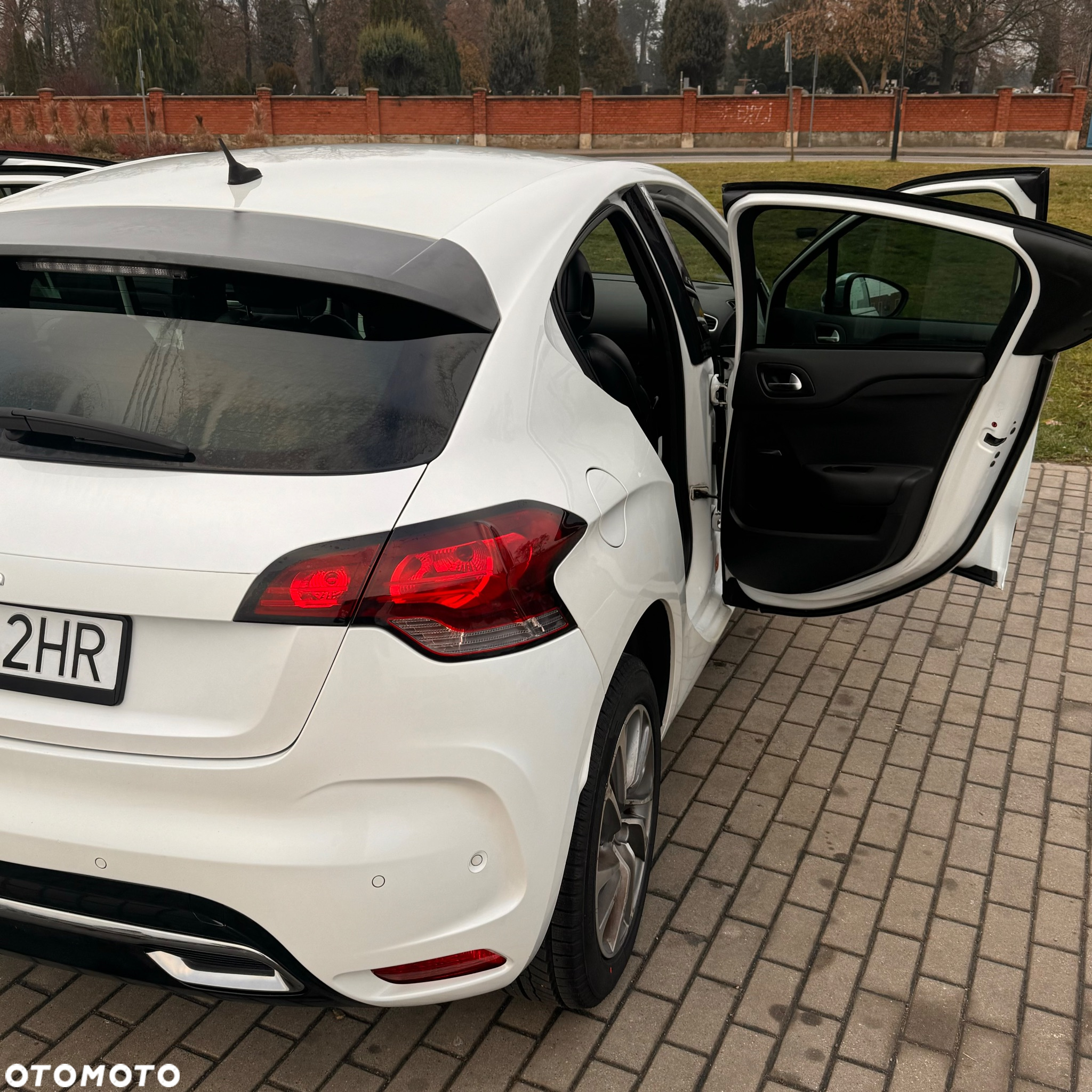 Citroën DS4 1.6 e-HDi SoChic MCP - 7
