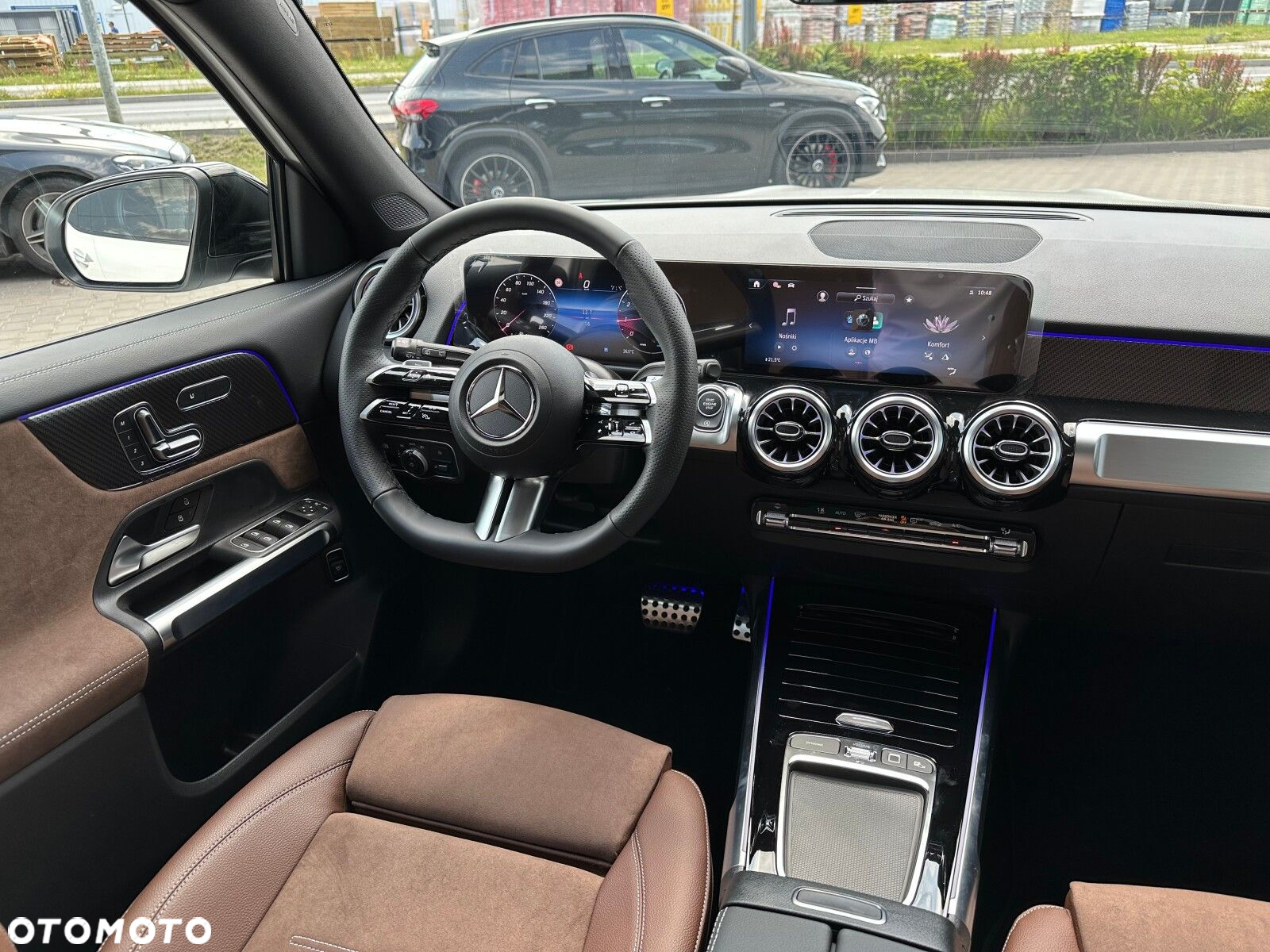 Mercedes-Benz GLB - 13