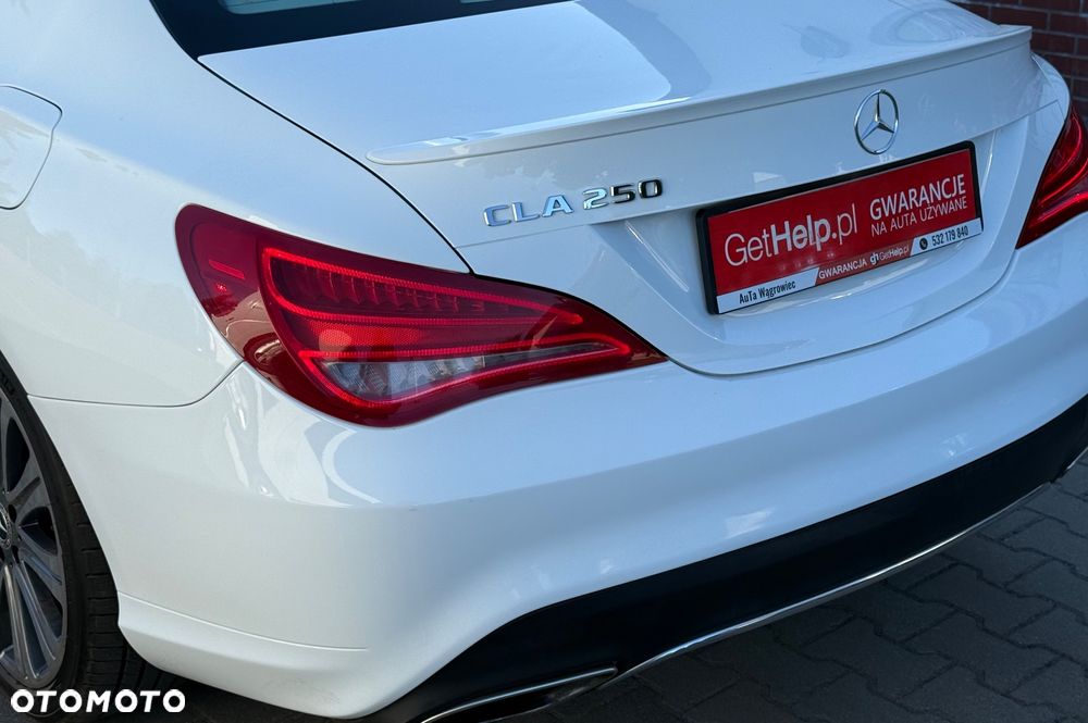 Mercedes-Benz CLA 250 7G-DCT Peak Edition - 11