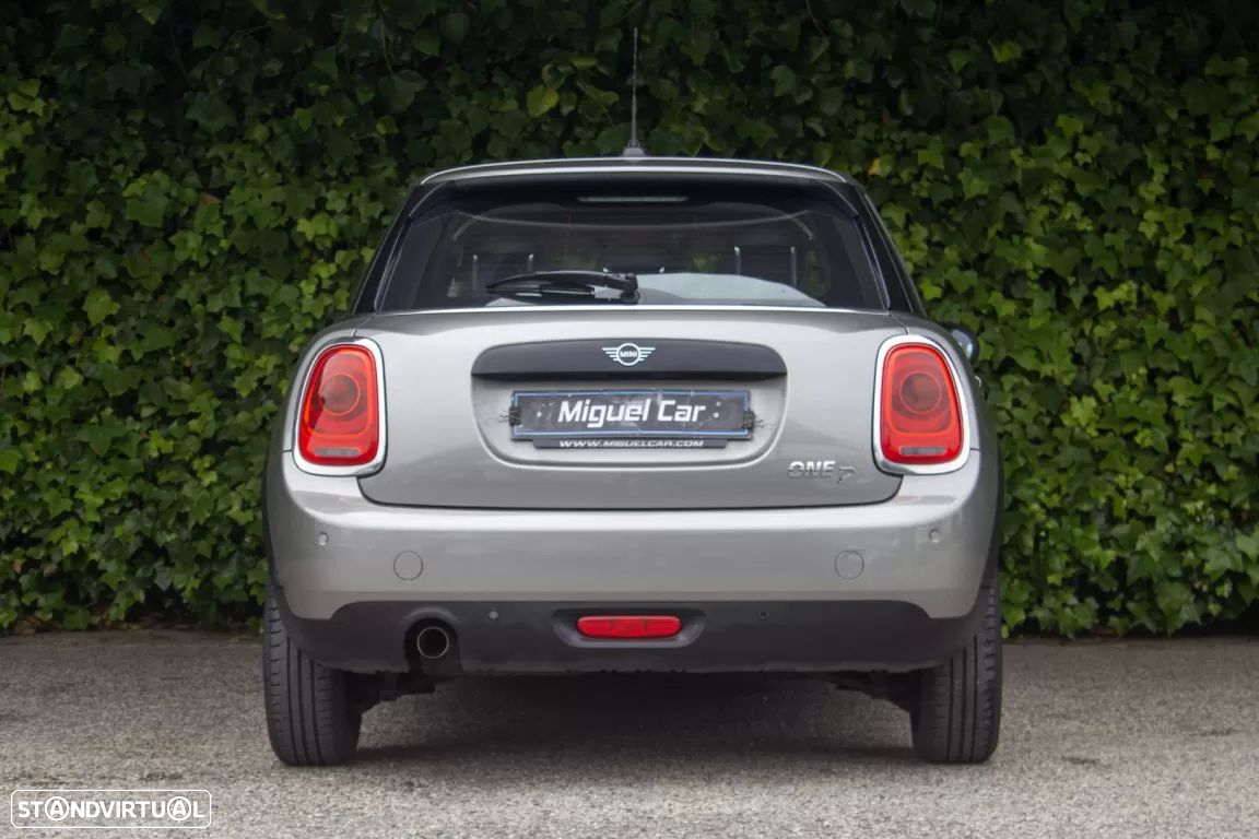 MINI 5 Portas One D - 9