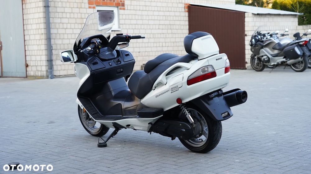 Suzuki Burgman - 5
