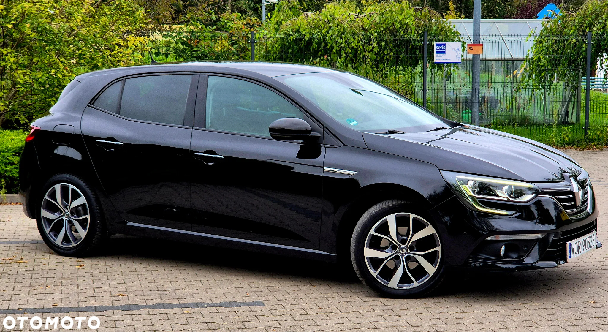 Renault Megane ENERGY TCe 130 Start & Stop Bose Edition - 8