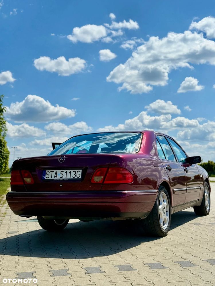 Mercedes-Benz Klasa E 320 4-Matic Avantgarde - 3