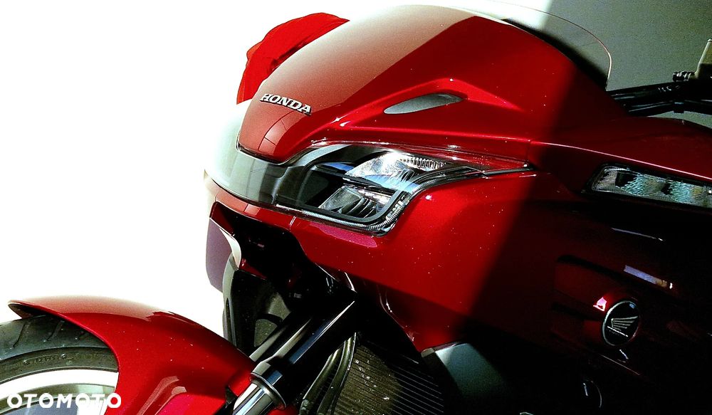 Honda CTX - 20