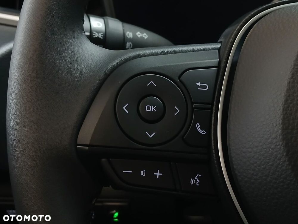 Toyota Corolla 1.8 Hybrid Style - 18