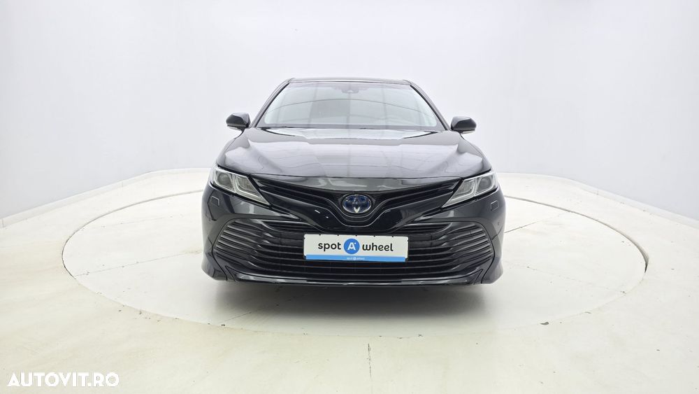 Toyota Camry - 2