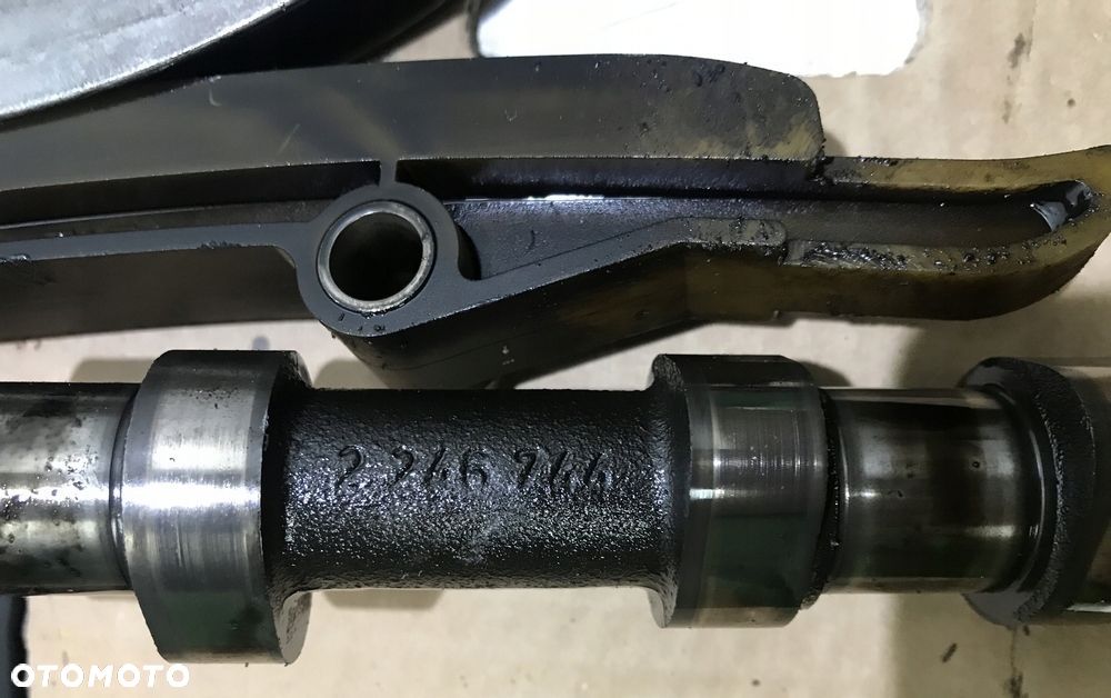 WAŁKI ROZRZĄDU KOMPLET 2246744 2246745 BMW M57 E39 - 2