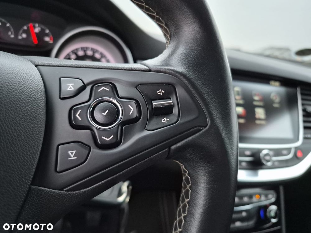 Opel Astra 1.4 Turbo Innovation - 23