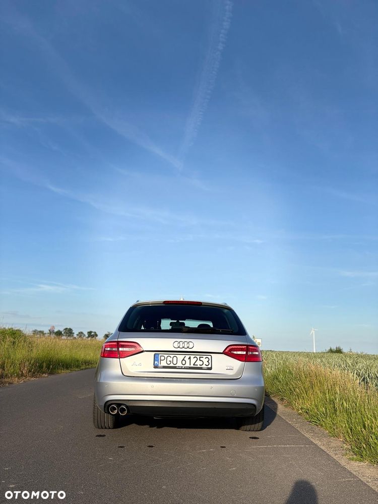 Audi A4 Avant 2.0 TDI Quattro - 11