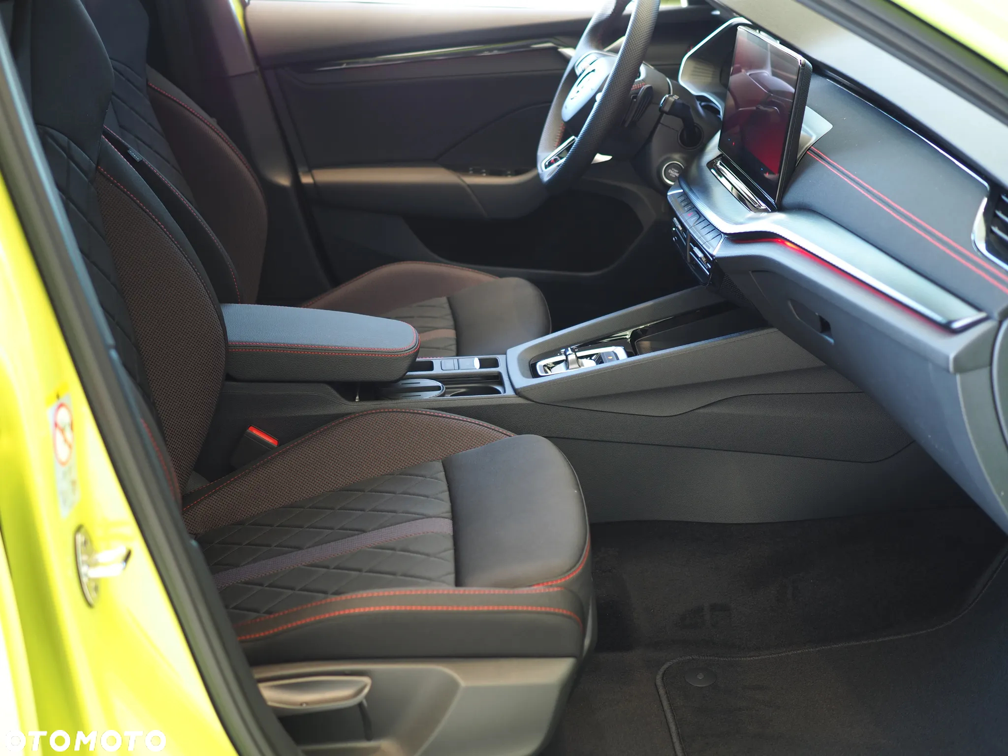 Skoda Octavia 2.0 TSI RS DSG - 11