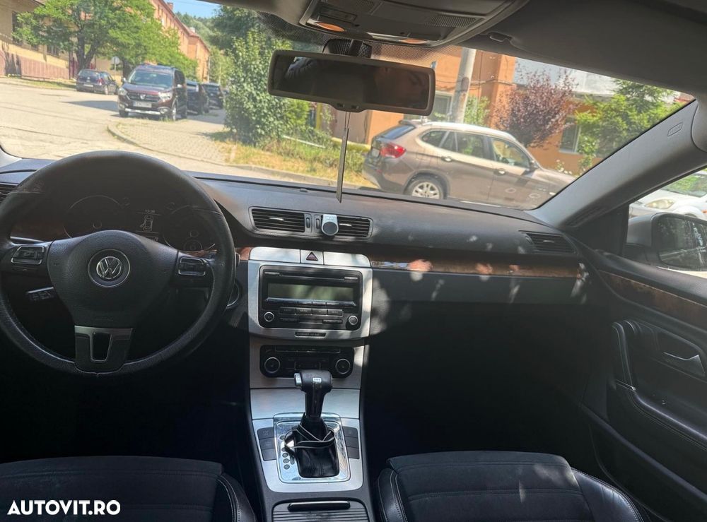 Volkswagen Passat 2.0TDI Comfortline DPF DSG - 1