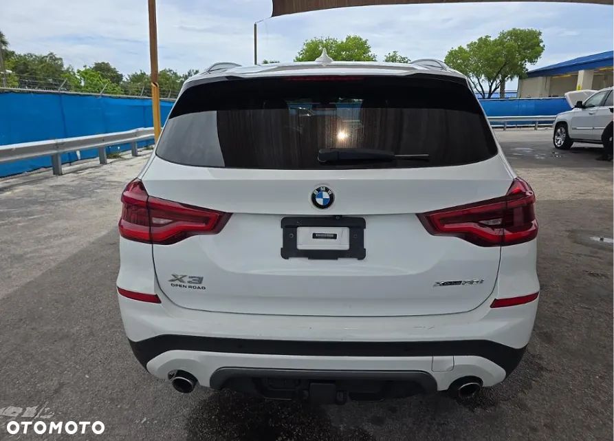 BMW X3 xDrive30i GPF Luxury Line - 6