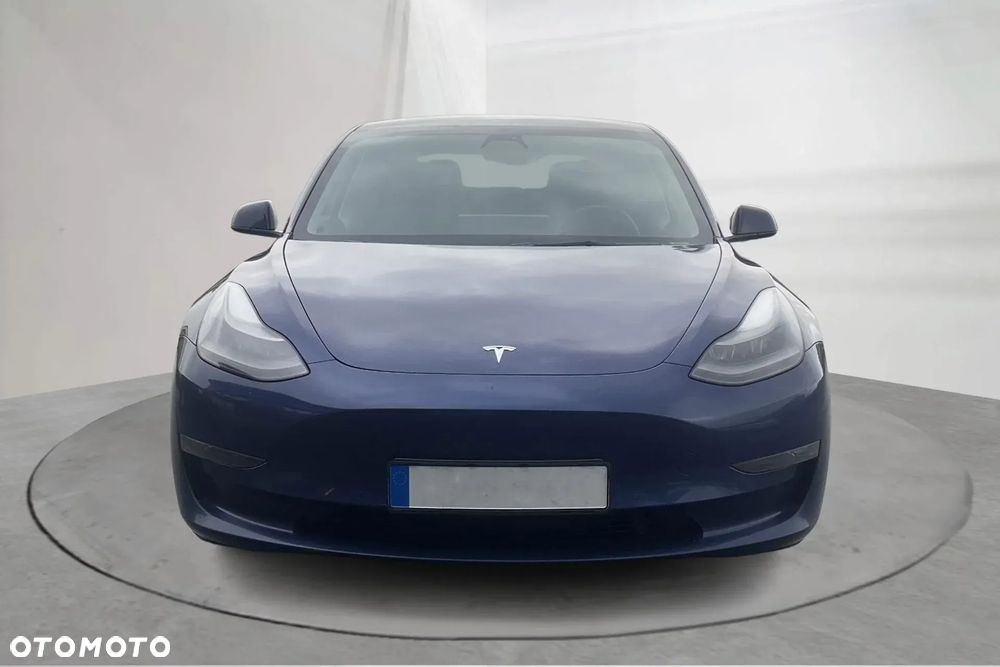 Tesla Model 3 - 2
