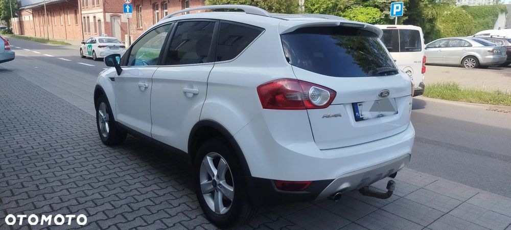 Ford Kuga - 2
