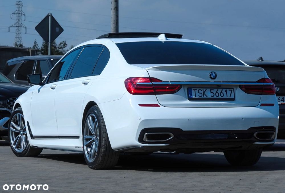 BMW Seria 7 750Li xDrive - 8