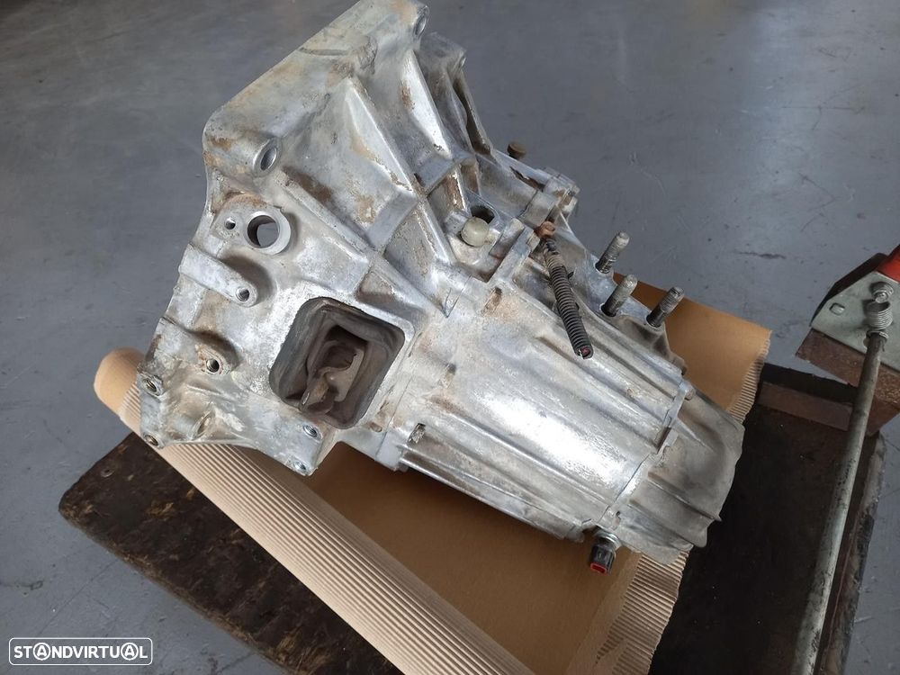 CAIXA VELOCIDADES KIA SHUMA II 2003 - 4