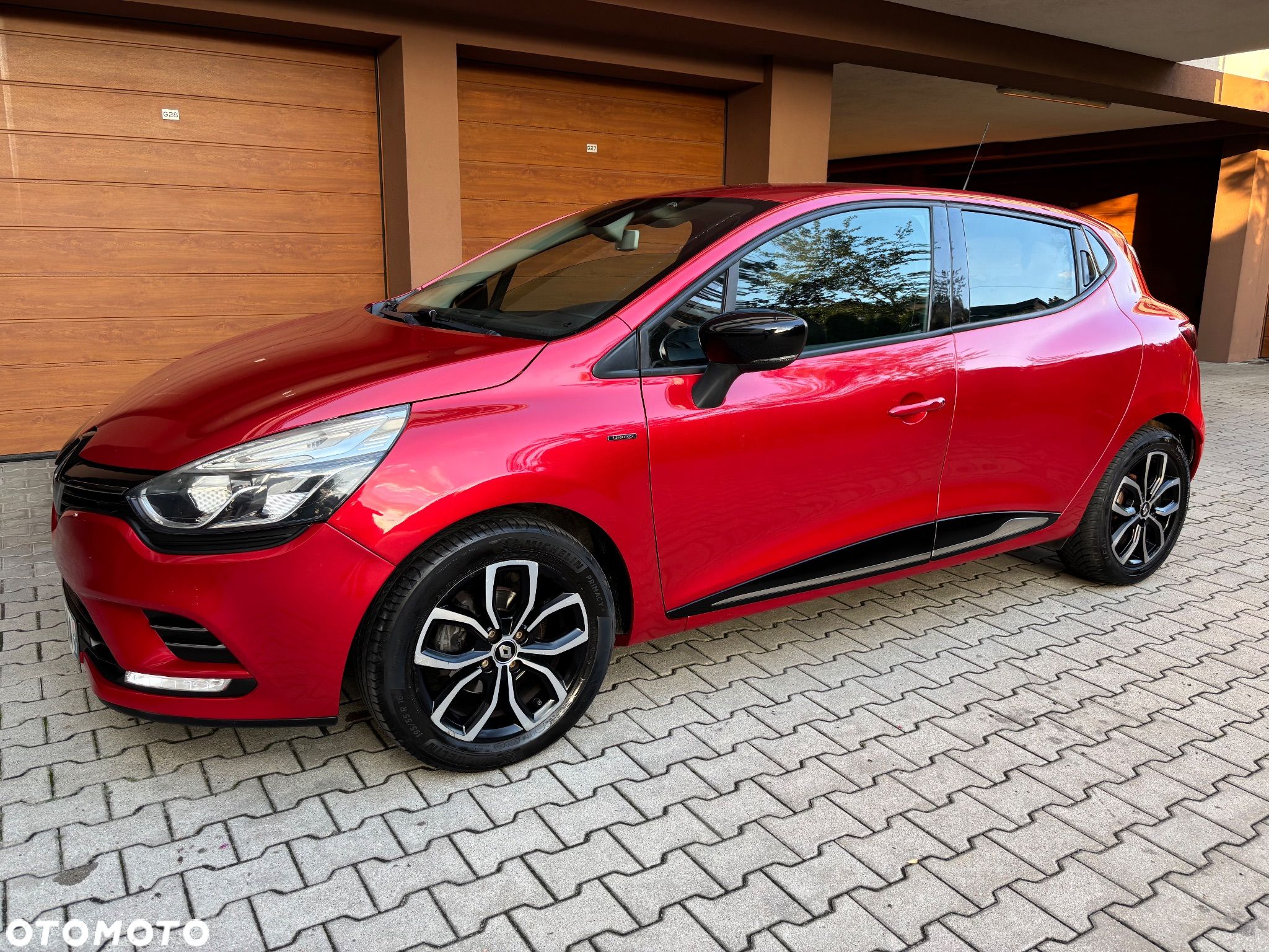 Renault Clio TCe 90 BUSINESS EDITION - 1