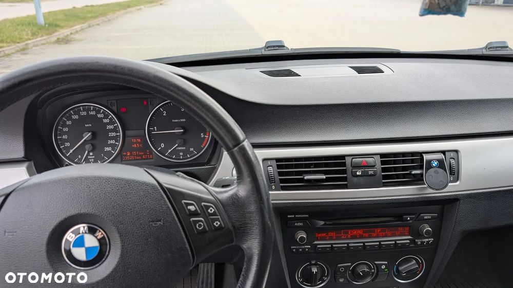 BMW Seria 3 320d DPF - 11