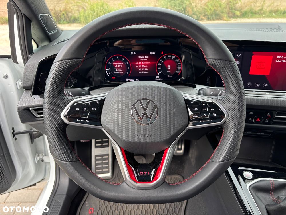 Volkswagen Golf - 12