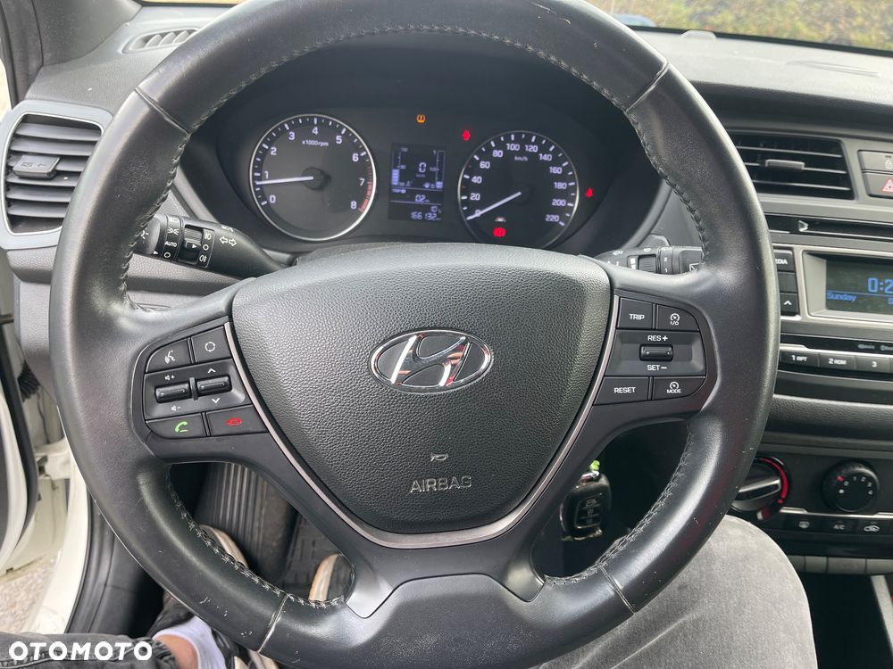 Hyundai i20 1.2 BlueDrive Elegant - 19