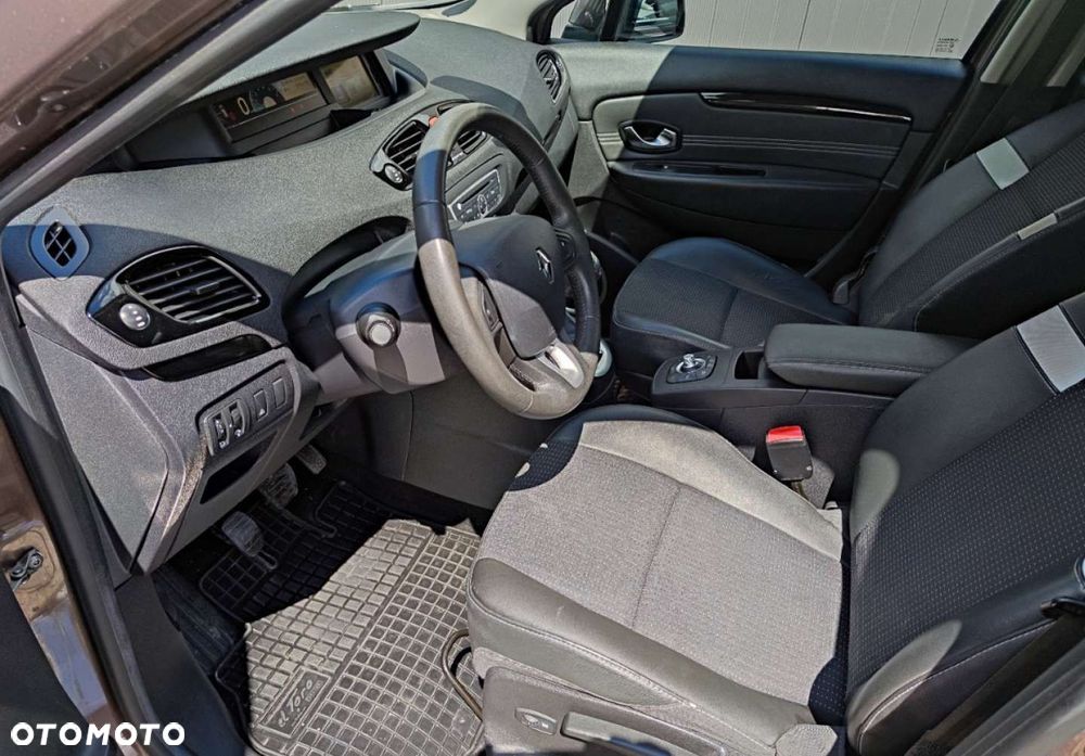 Renault Grand Scenic TCe 130 Dynamique - 12