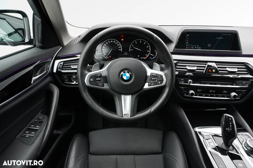 BMW Seria 5 520i Aut. Sport Line - 14