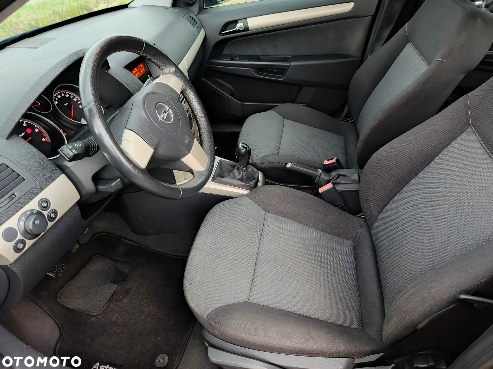 Opel Astra 1.9 CDTI Caravan DPF - 13