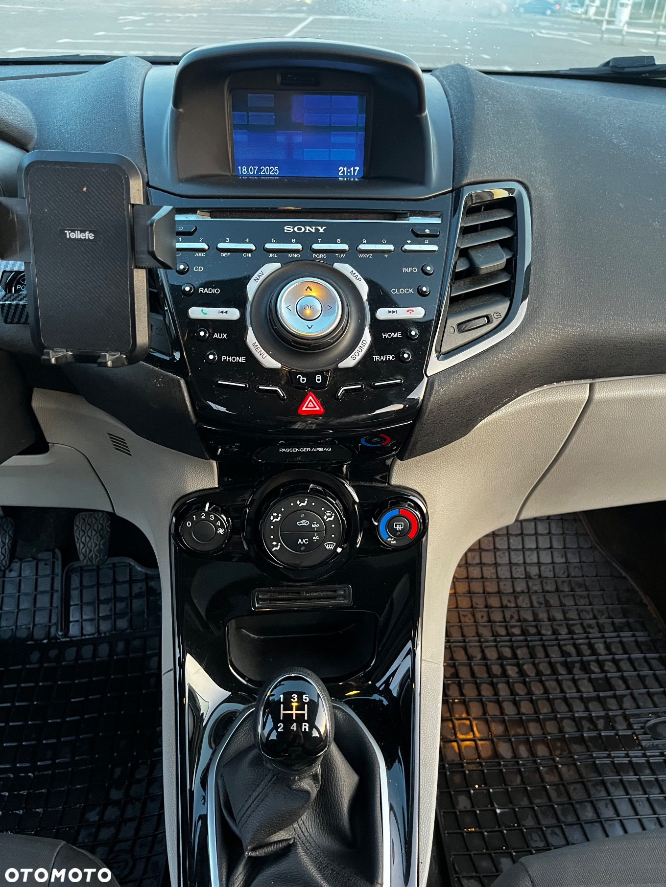 Ford Fiesta 1.6 TDCi Titanium - 24