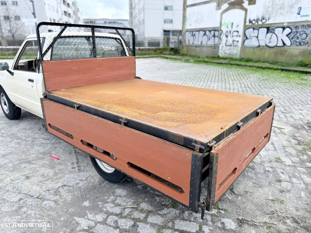 Toyota Hilux 2.4 D LN56L - 10