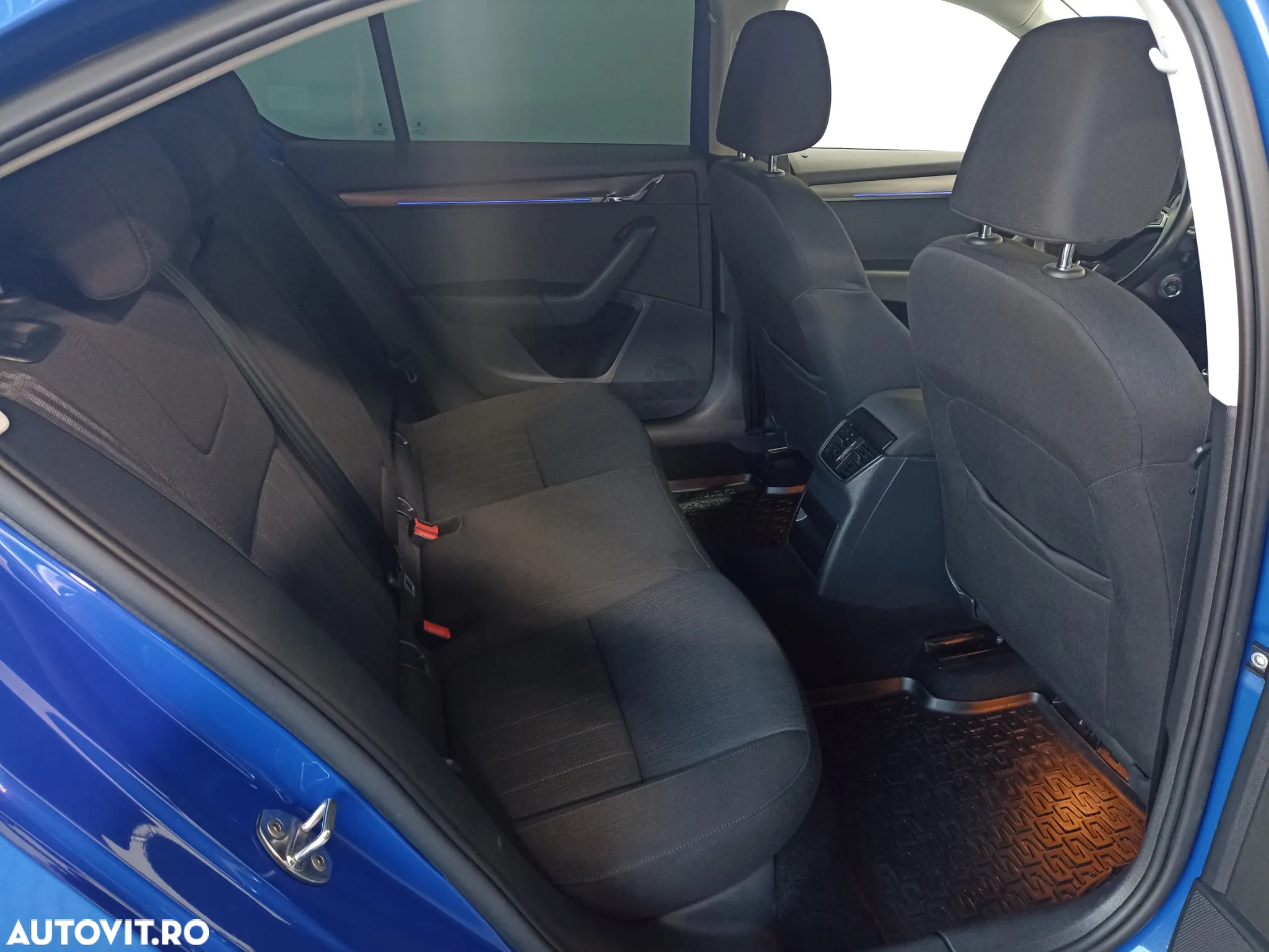 Skoda Octavia 1.6 TDI DSG Style - 29