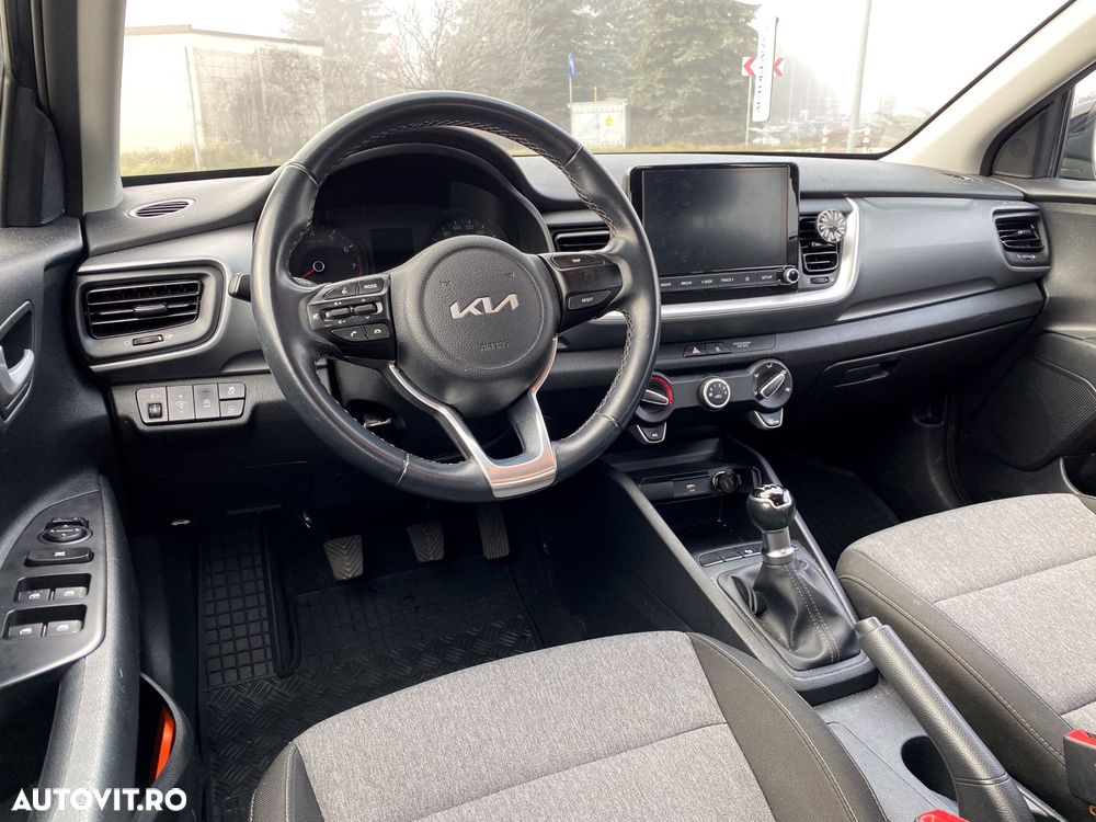 Kia Stonic 1.2 MPI 5MT Urban - 23