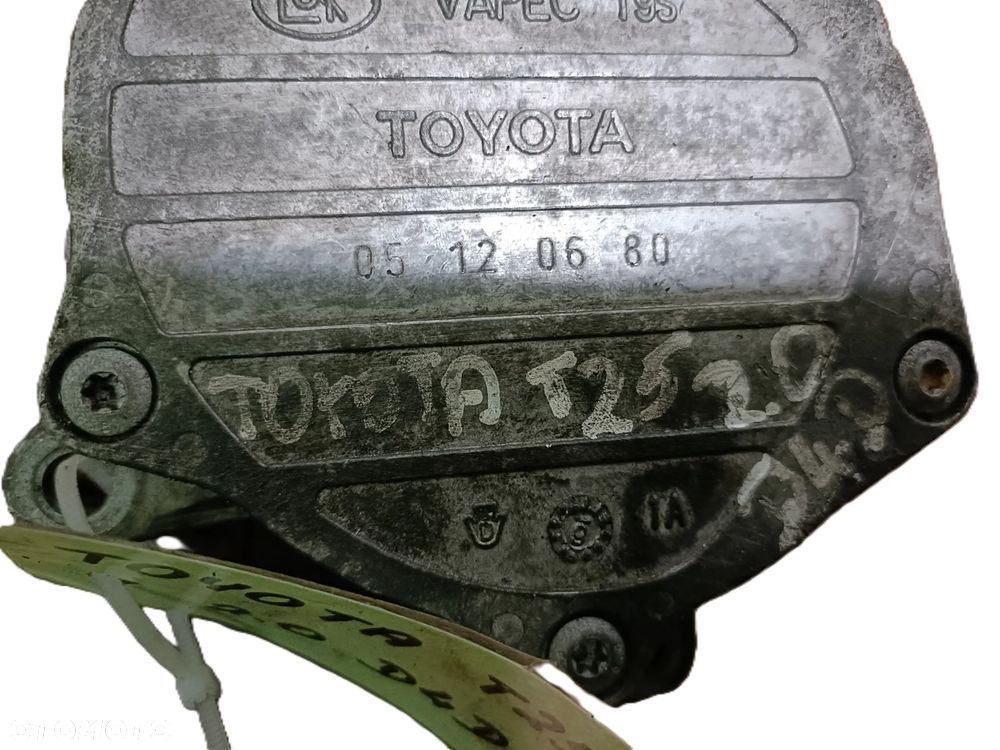 TOYOTA AVENSIS T25 03-09 2,0 D4D POMPA VACUM WAKUM LUK 05120680 * - 3