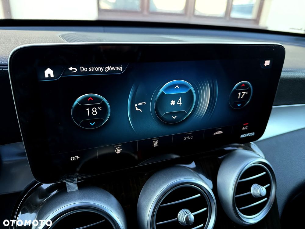 Mercedes-Benz GLC - 19