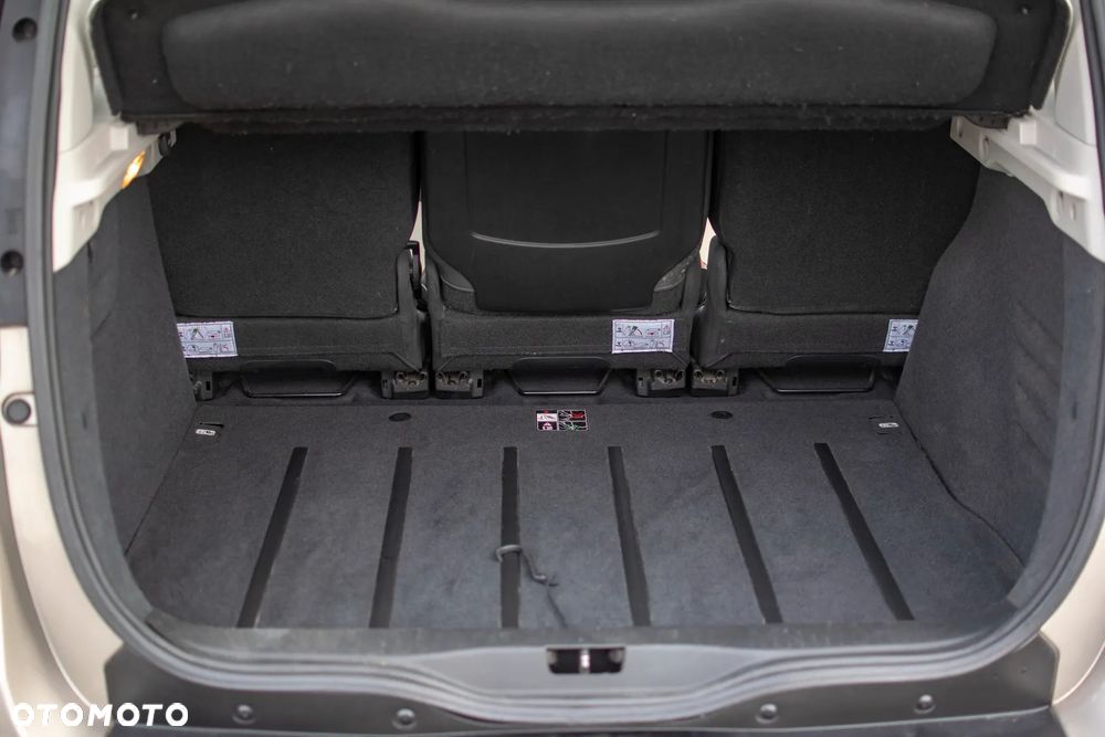 Renault Scenic - 36