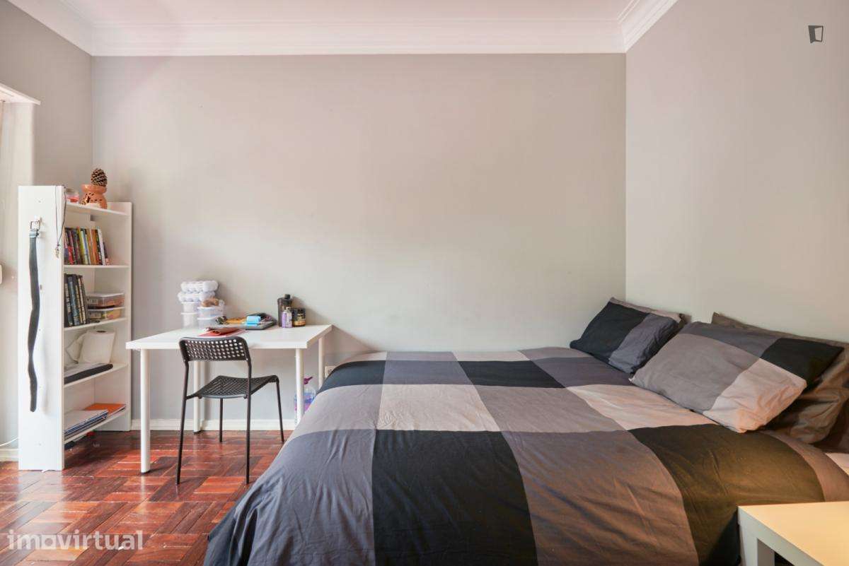 Quarto - localizado em Entrecampos Lisbon - Grande imagem: 3/31