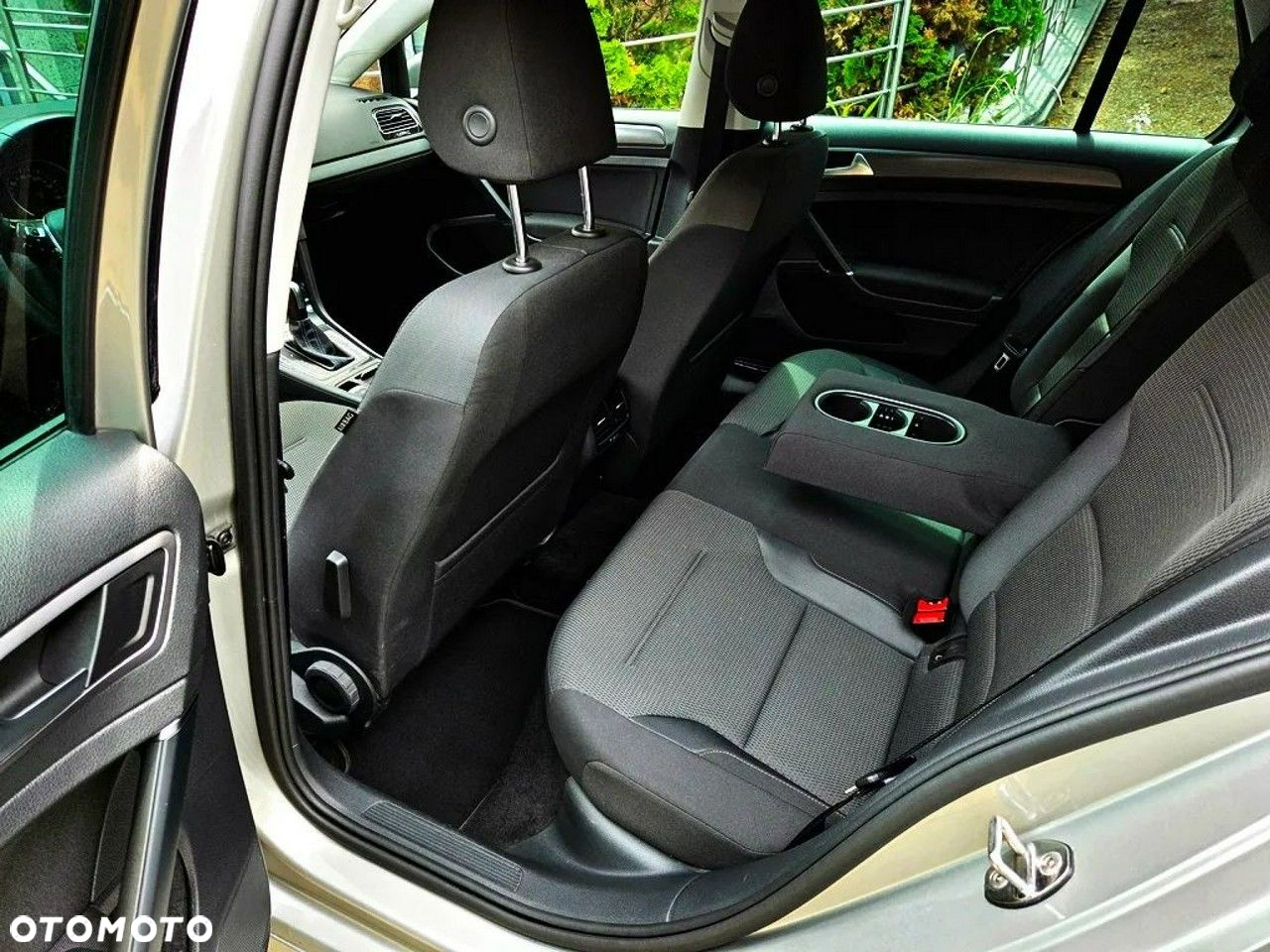 Volkswagen Golf e-Golf - 8