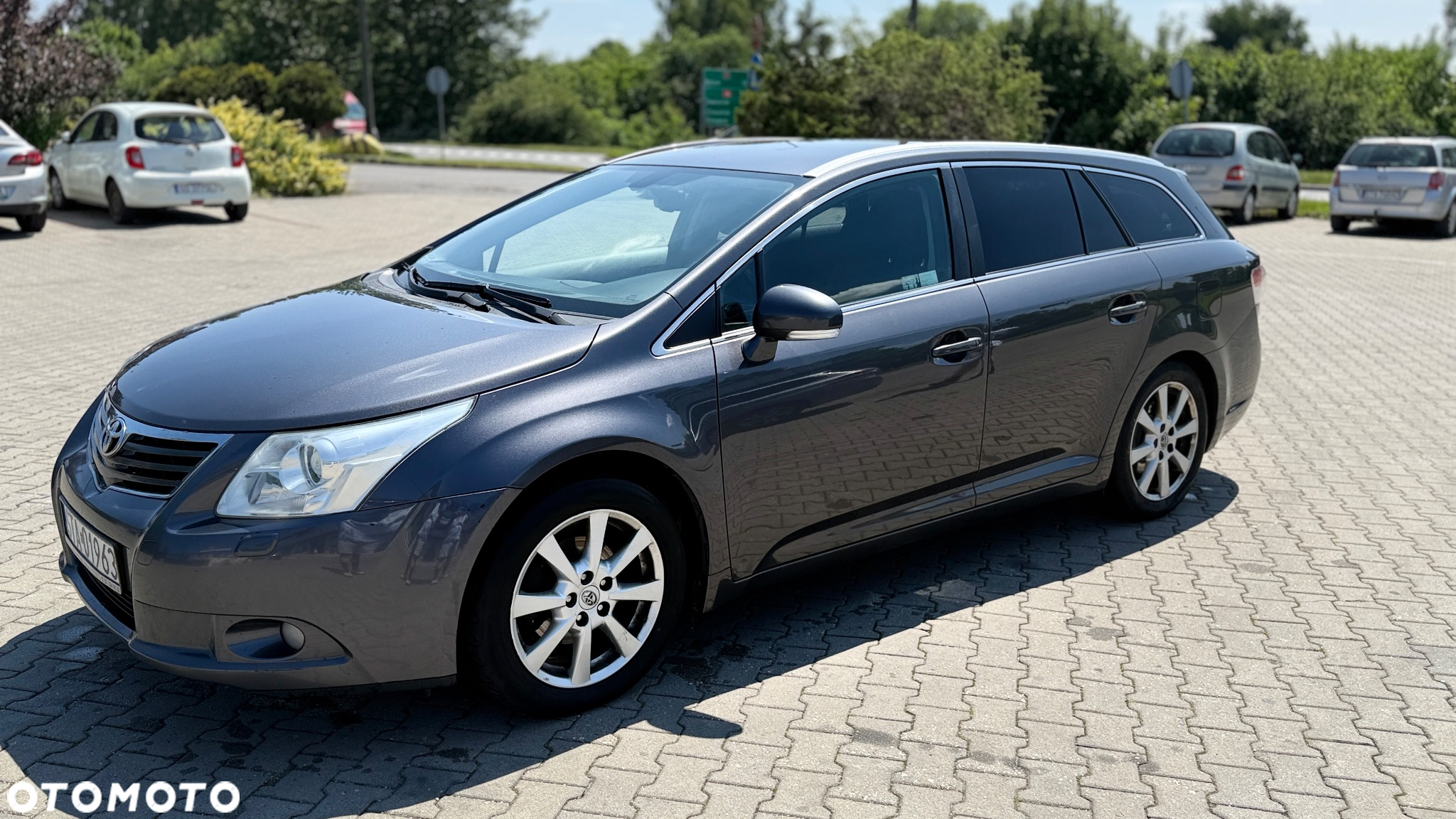 Toyota Avensis 2.0 D-4D 2010 - 11