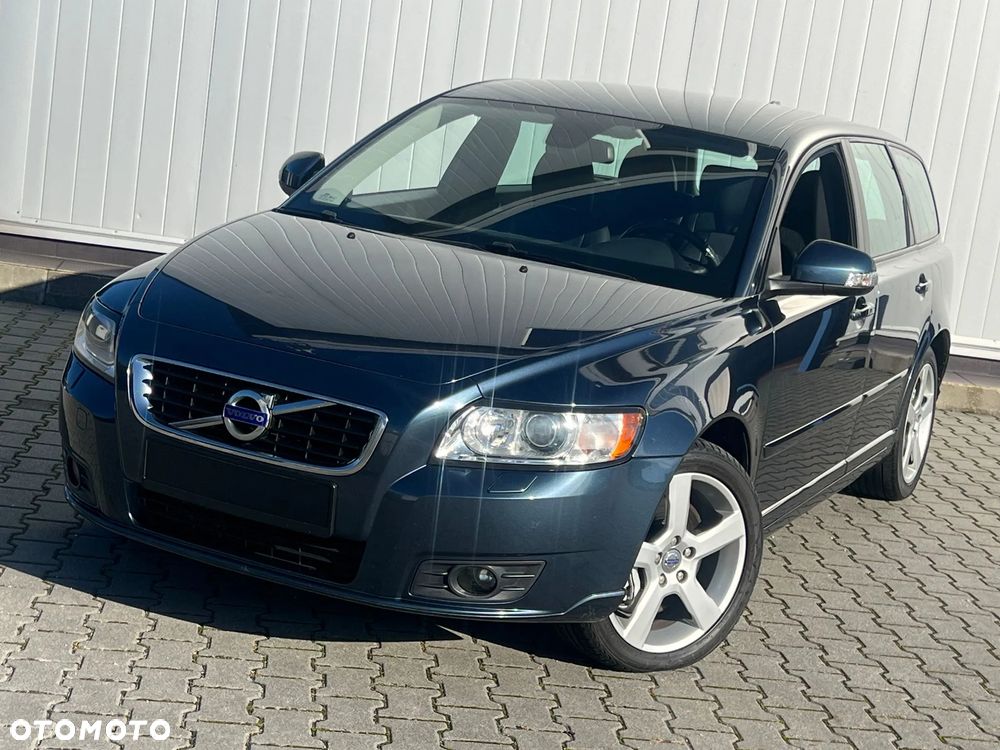 Volvo V50 - 1
