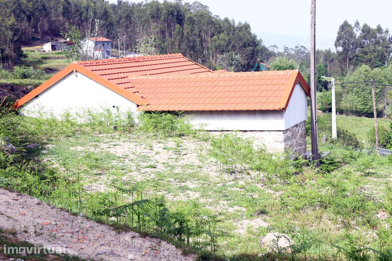 Moradia Isolada T2 Venda em Lustosa e Barrosas (Santo Estêvão),Lousada - Grande imagem: 3/15