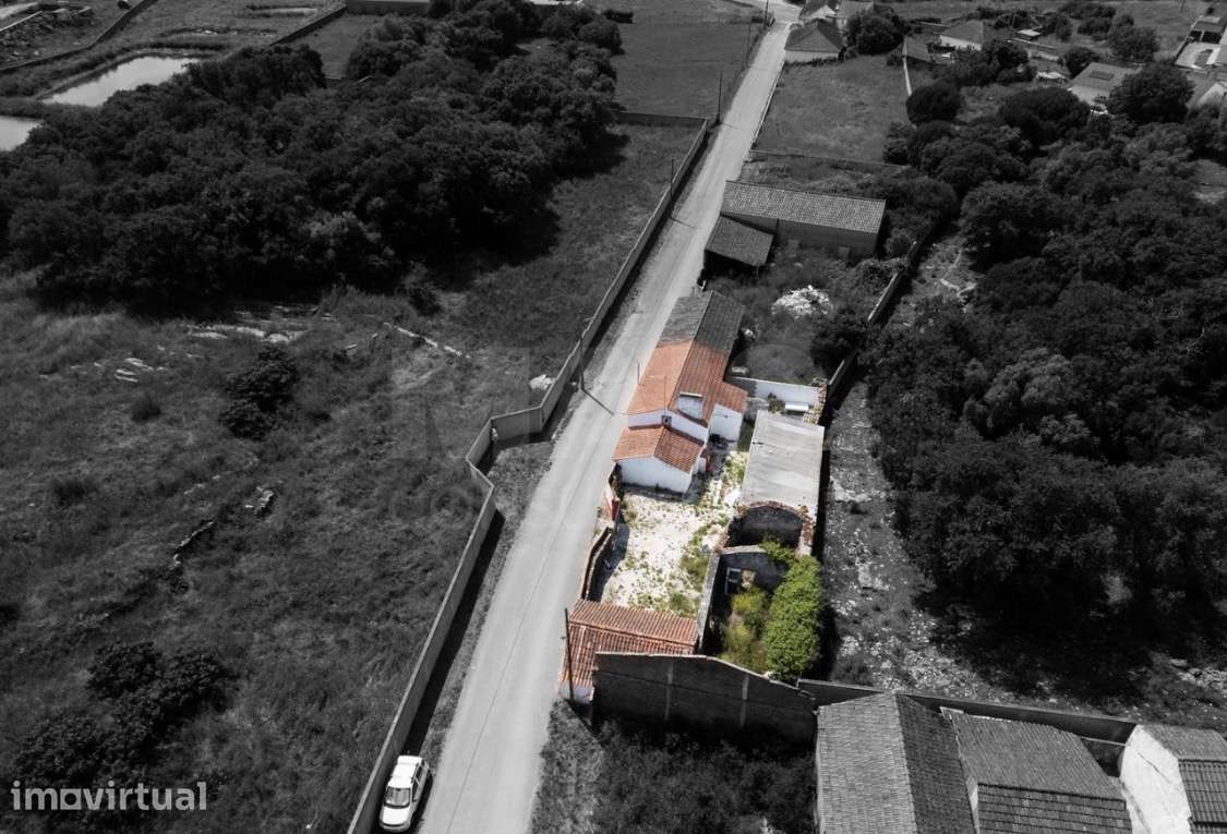 MAIS DE 300m2 DE CONSTRUÇÃO PÁTIO PRIVADO E GRANDES ÁREAS DE APOIO… - Grande imagem: 2/19