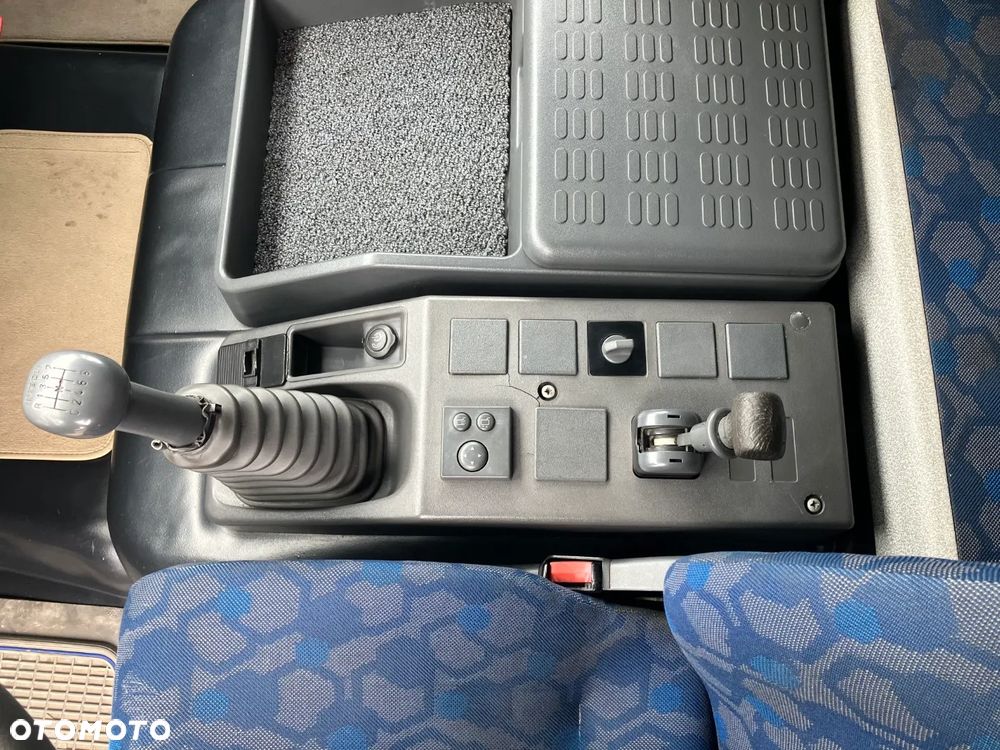 Iveco EUROCARGO ML 120E24 5,8 176KW EURO3 - 14