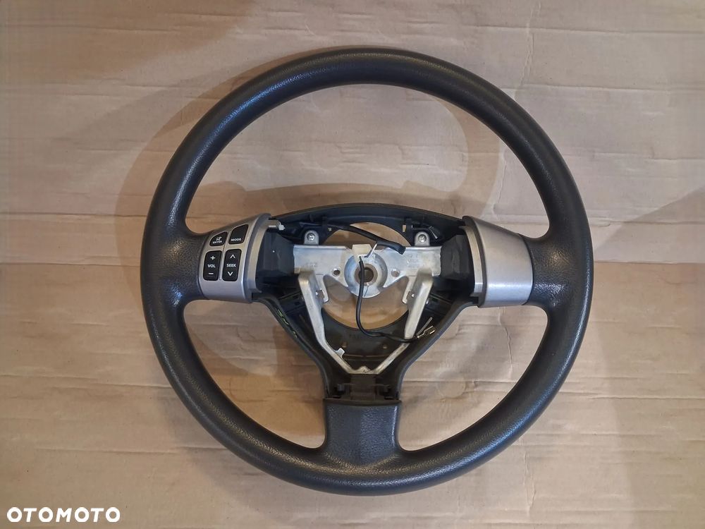 Kierownica SUZUKI SX4  skóra BARDZO ŁADNY STAN! OE - 1