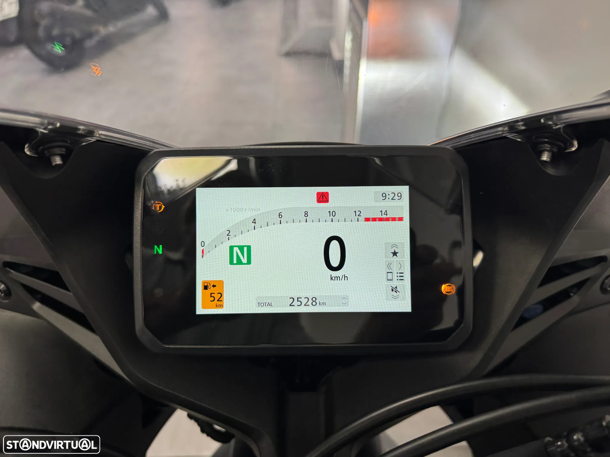 Honda CBR 650 R - 6